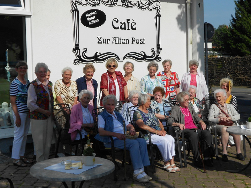 Mitglieder des Seniorencafés in der Alten Post Königsborn